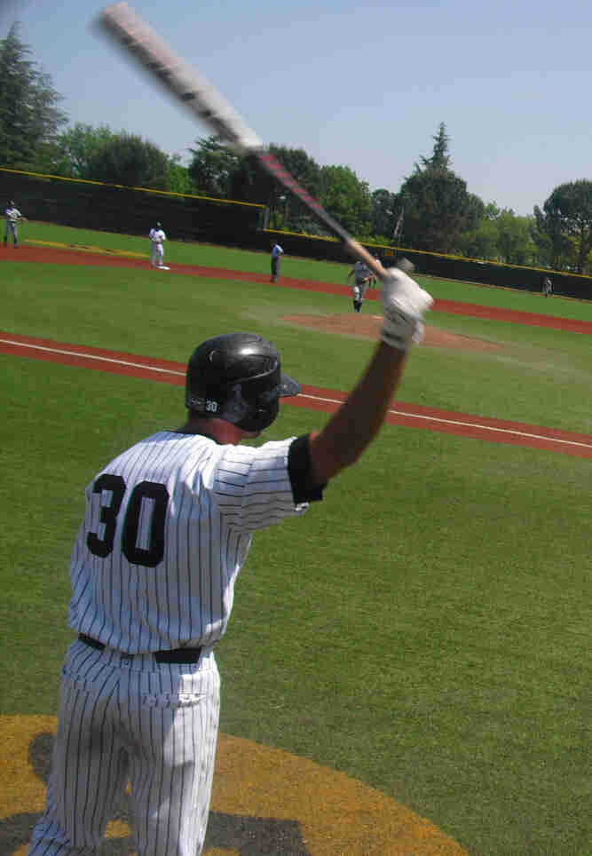 Close-up image of a baseball.
