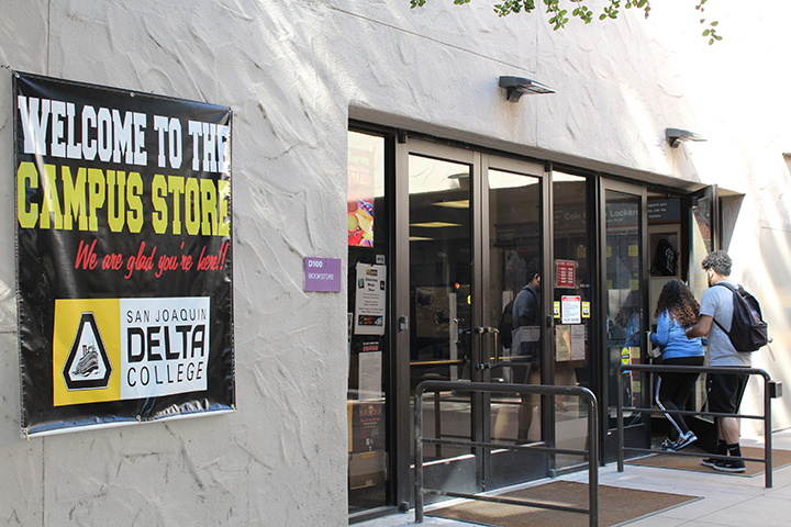 Students walking into the Bookstore on campus. Photo by Vivienne Aguilar