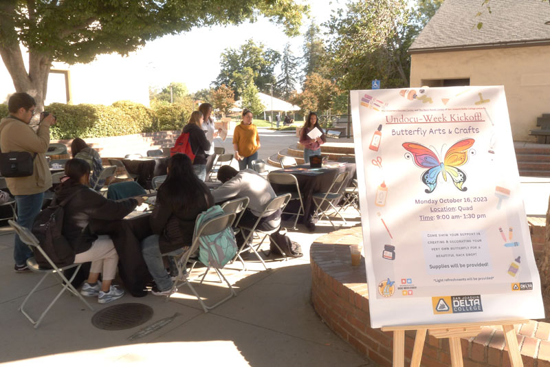 Students at Delta College kick off Undocumented Student Action Week by participating in the arts and crafts activities presented on Oct. 16. PHOTO BY FRANK PERALTA